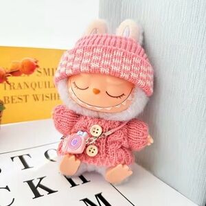 Outfit for Labubu doll includes camera